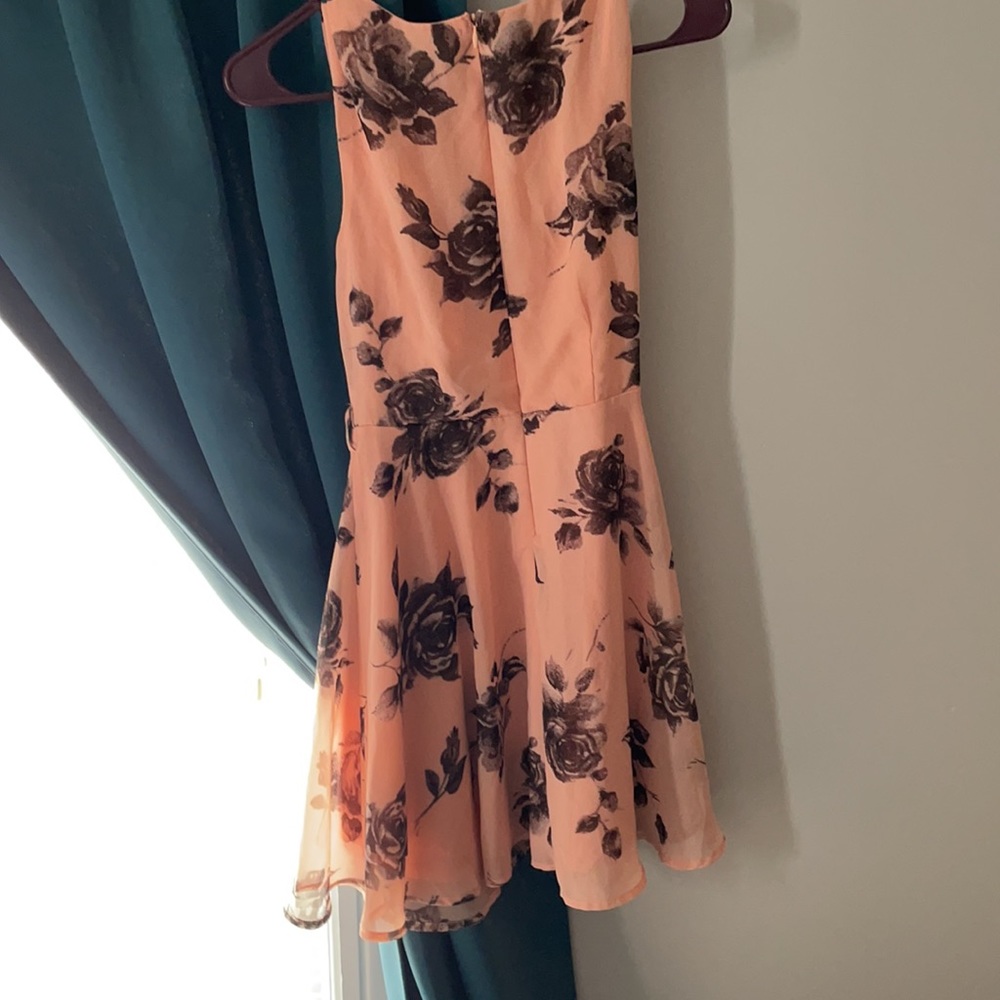 Short Flower Dress - Picture 3 of 3